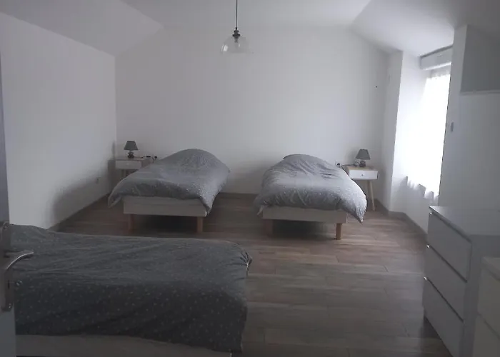 Holiday home Le Chant Des Oiseaux Pouant