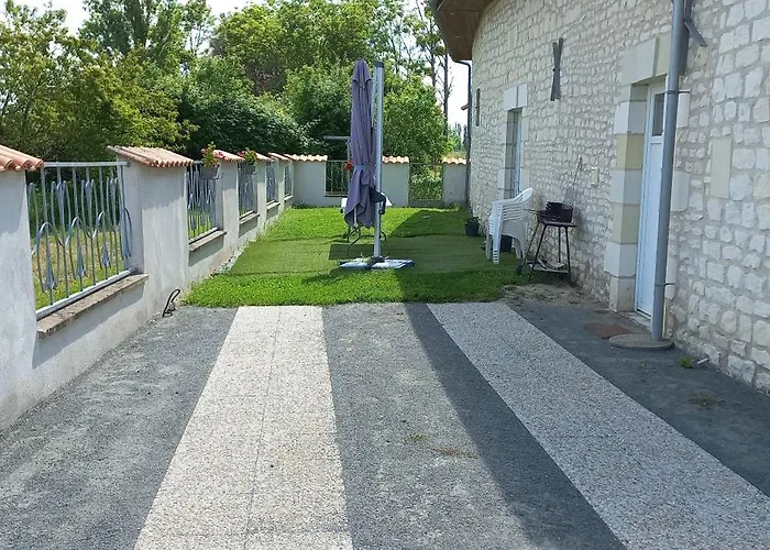 Le Chant Des Oiseaux Pouant